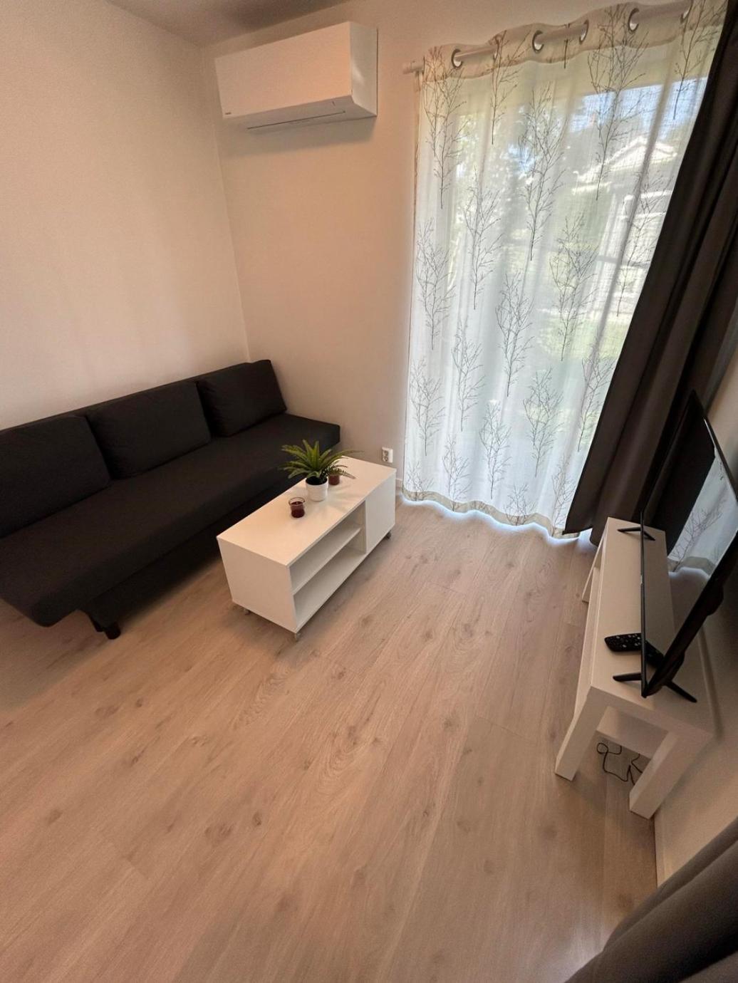 Lisas Apartment, Private New 1 Bedroom And 1 Living Room With Sofa Bed And Big Windows, Share With Nobody Oslo Exterior photo