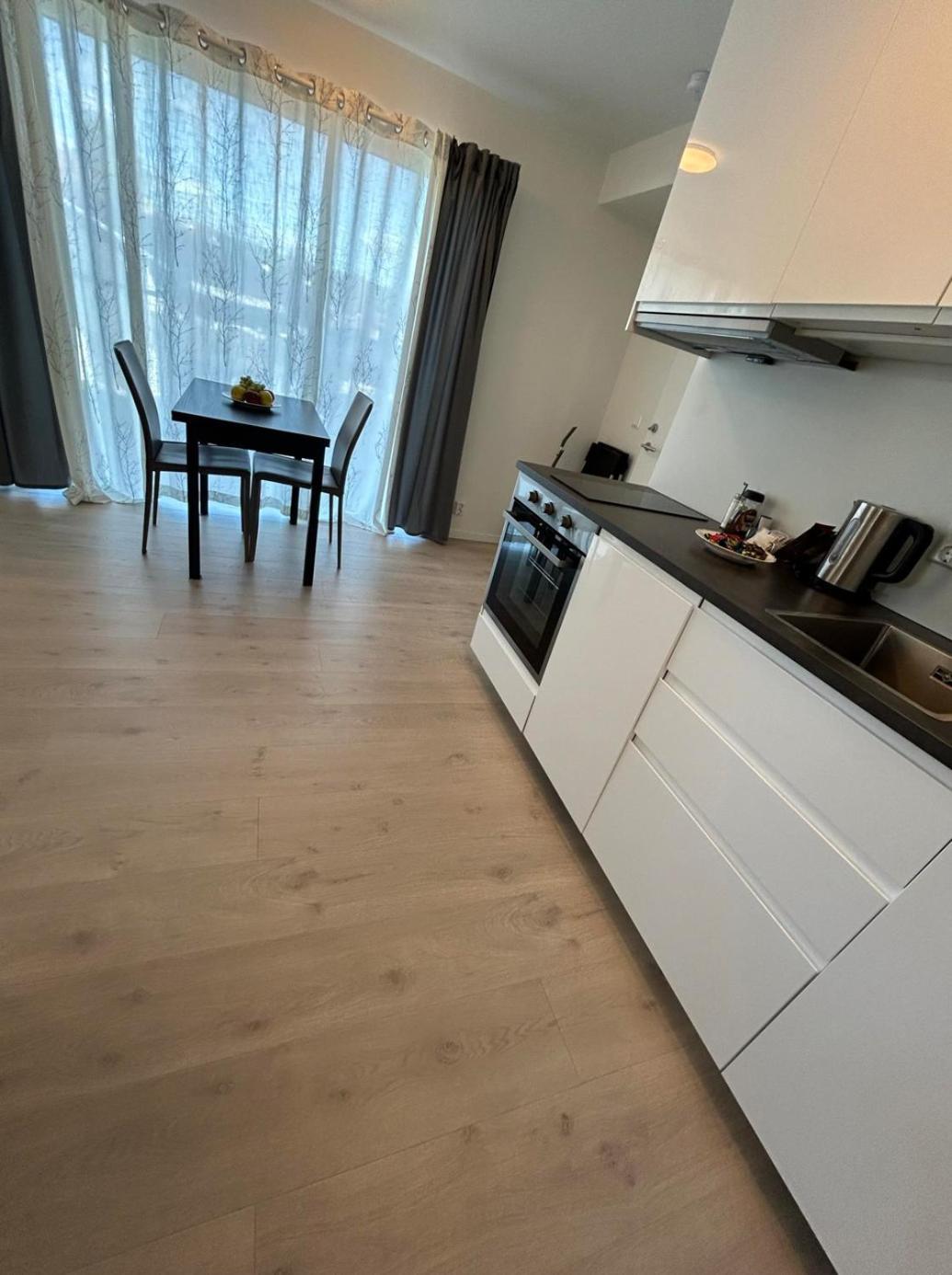 Lisas Apartment, Private New 1 Bedroom And 1 Living Room With Sofa Bed And Big Windows, Share With Nobody Oslo Exterior photo